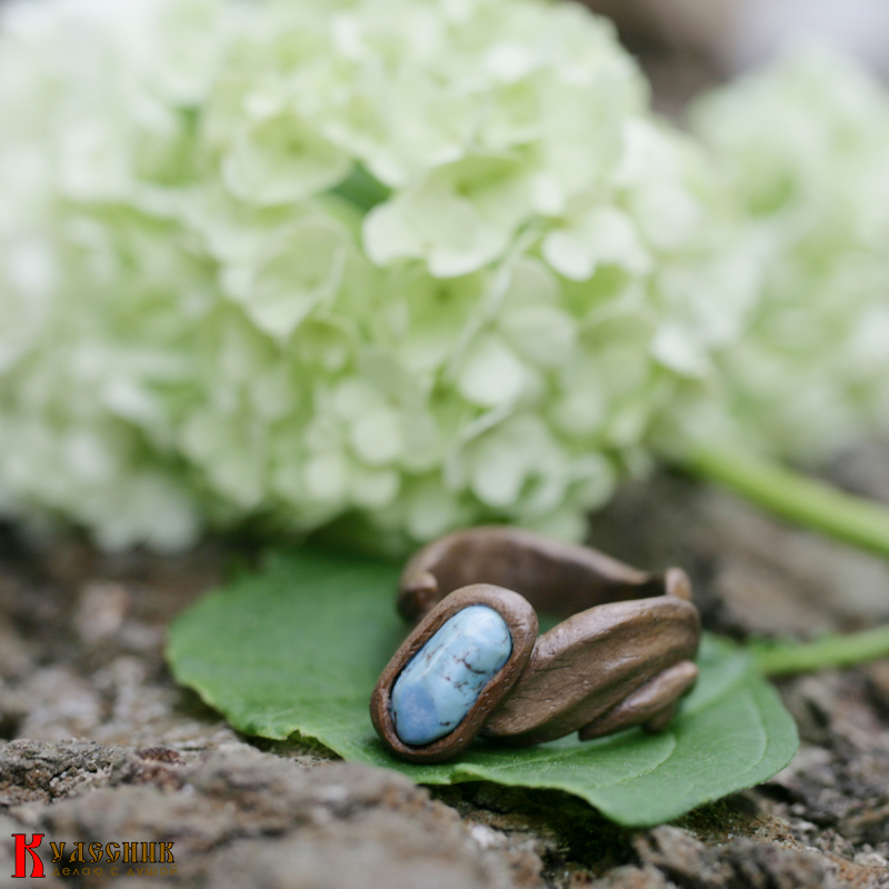 Кольцо "Летнее небо" - из древесины ореха с бирюзой