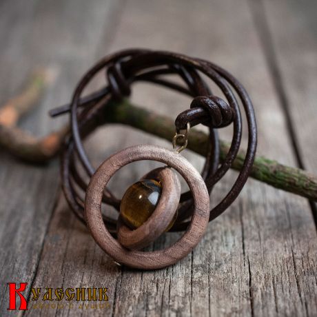Кулон "Армиллярная сфера" - из древесины американского ореха