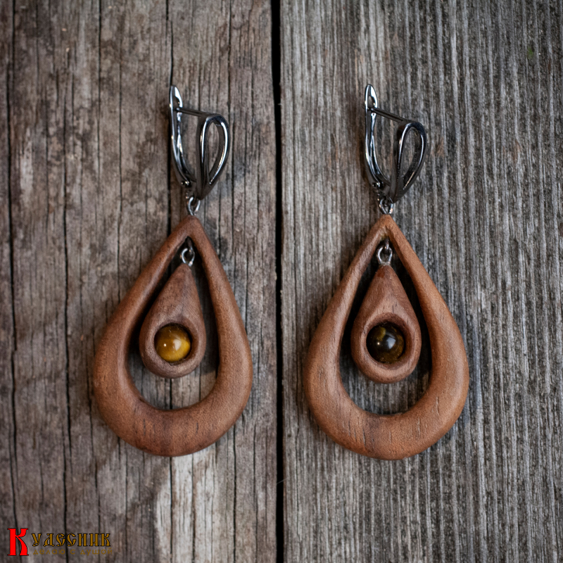 Серьги "Крылья" - из древесины американского ореха с тигровым глазом