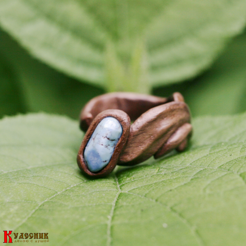 Кольцо "Летнее небо" - из древесины ореха с бирюзой