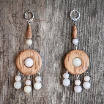 Серьги "Лада" - из древесины манго с натуральным бериллом