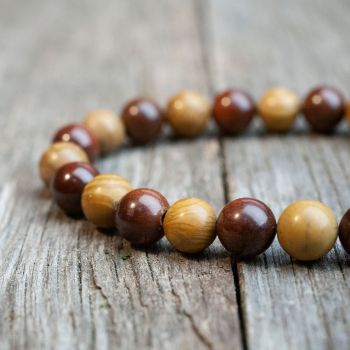 Браслет "Кофе со сливками" из яшмы и бычьего глаза