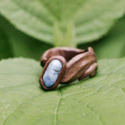 Кольцо "Летнее небо" - из древесины ореха с бирюзой